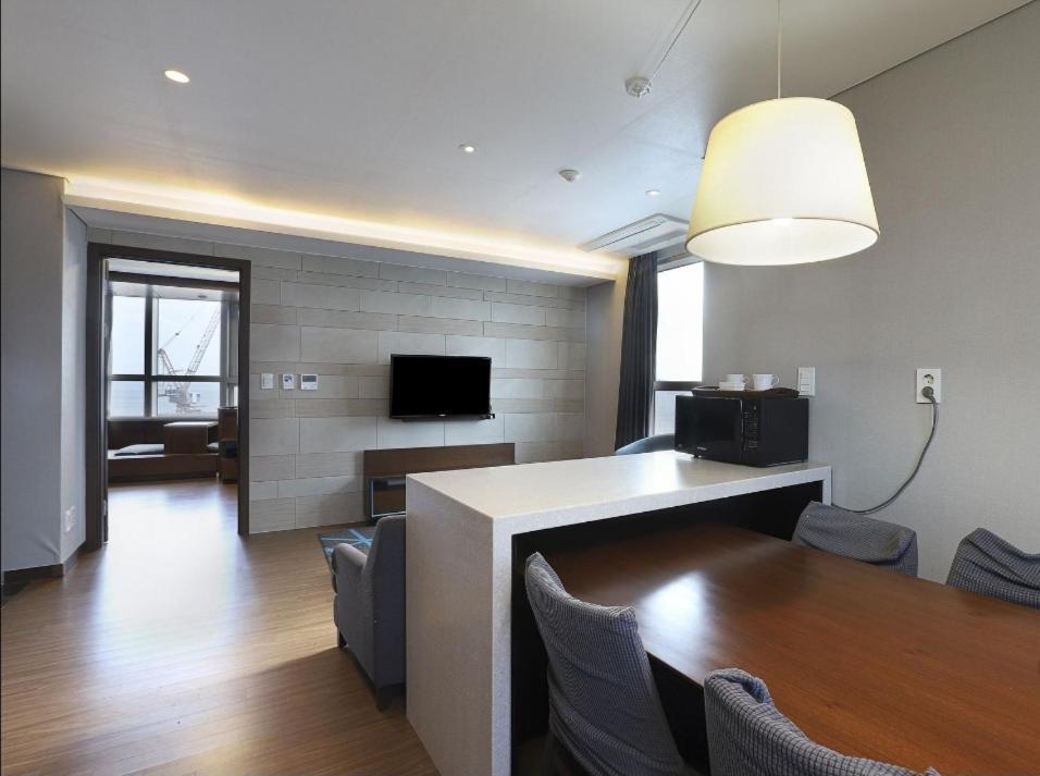 Haeundae Wide Ocean View & Residence Busan Exterior photo
